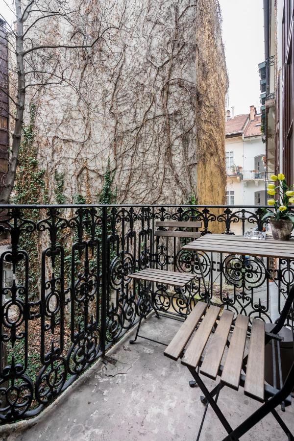 Pyvo Street Home With Balcony By Nw Budapest Eksteriør bilde
